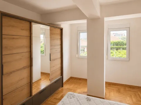 Rent, two bedroom apartment, 85m², Preko Morače, Podgorica - image 8