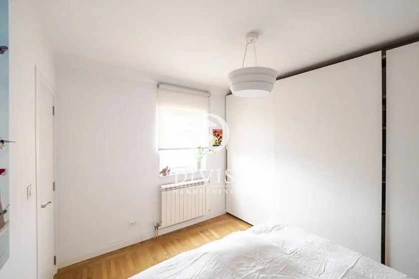 Sale, three bedroom apartment, 87m², Vračar Sve Podlokacije, Beograd