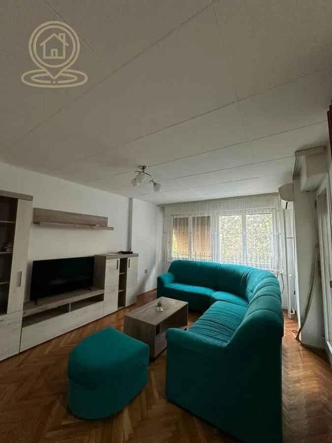 Izdavanje, trosoban stan, 72m², Medijana, Niš