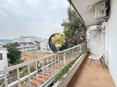 Izdavanje, dvosoban stan, 80m², Momišići, Podgorica - image 7