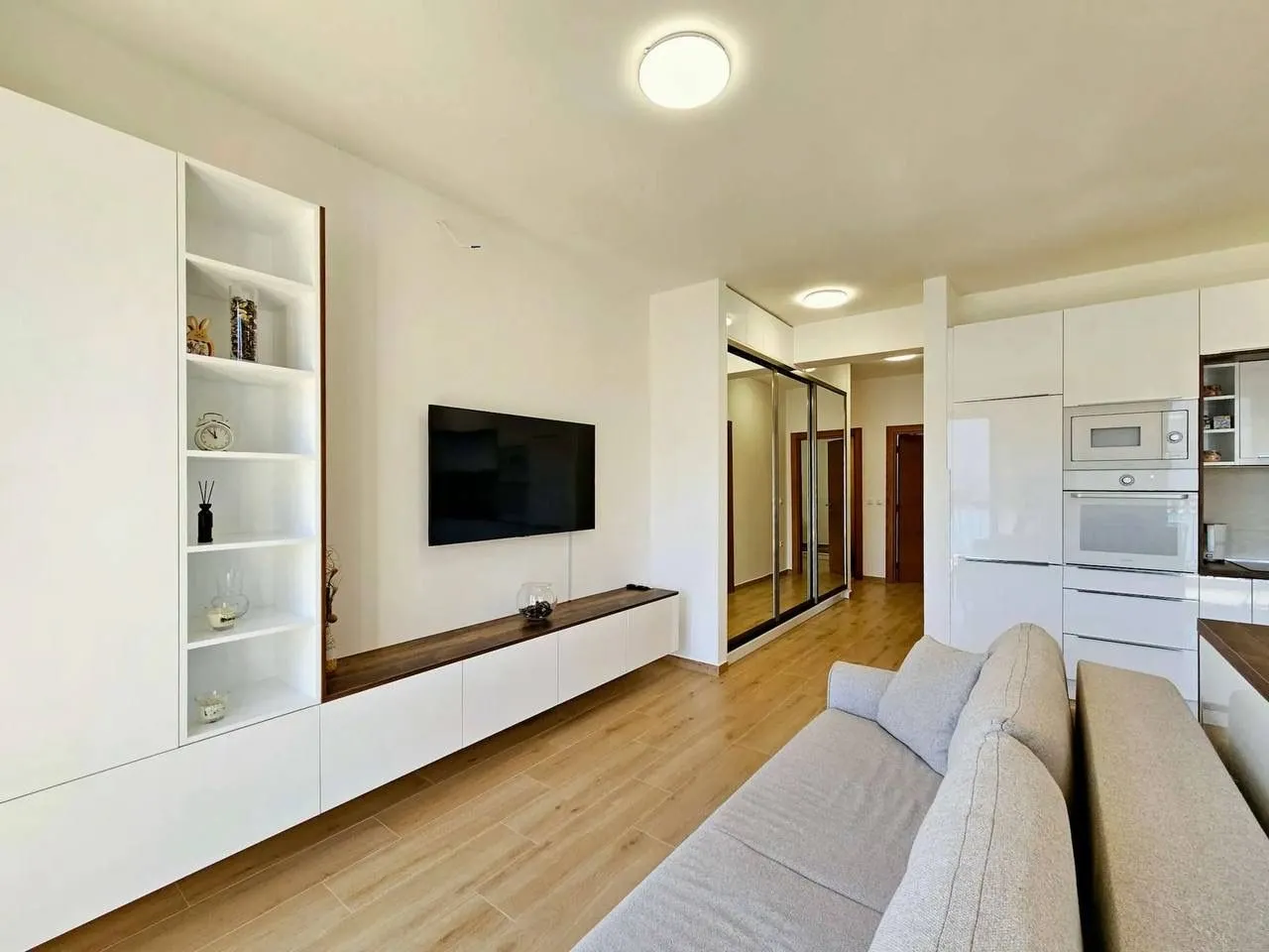 Sale, two bedroom apartment, 73m², Centar, Budva