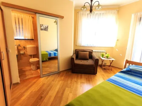 Prodaja, kuća, 340m², Budva, Crna Gora - image 24