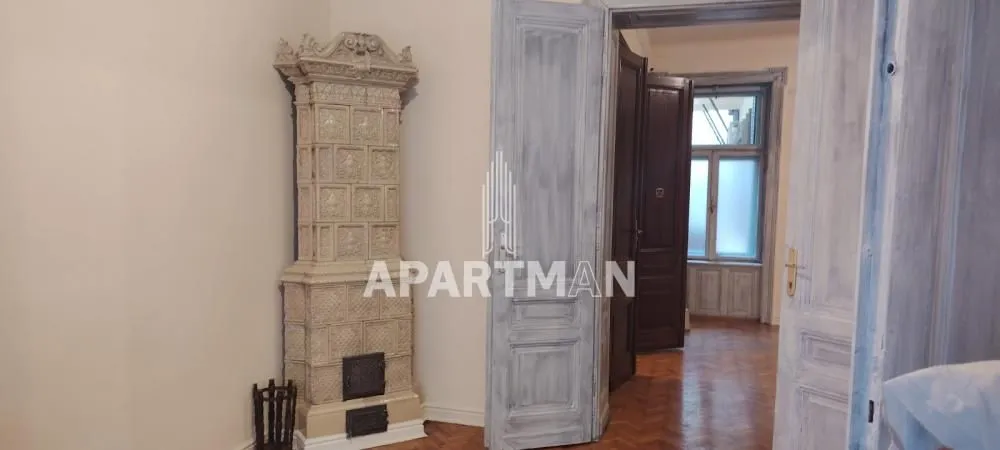 Rent, four bedroom apartment, 110m², Stari Grad, Beograd