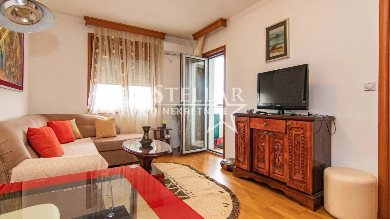 Izdavanje, jednosoban stan, 37m², Pobrežje, Podgorica