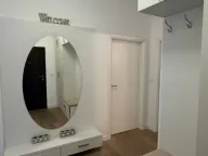 Izdavanje, trosoban stan, 90m², Bečići, Budva - image 2