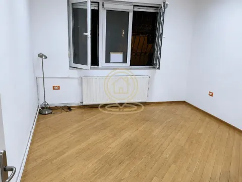 Izdavanje, poslovni prostor, 58m², Vračar Sve Podlokacije, Beograd - image 8
