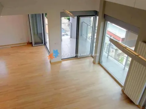 Rent, four bedroom apartment, 170m², Kalenić Pijaca, Vračar Sve Podlokacije - image 14