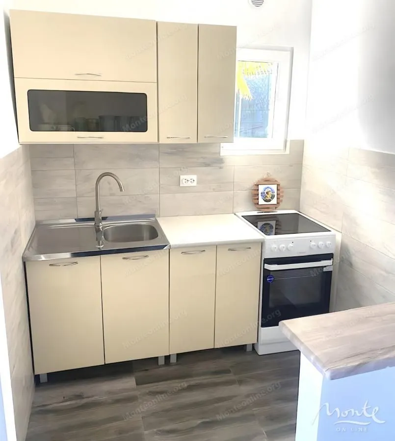 Prodaja, kuća, 105m², Krašići, Tivat