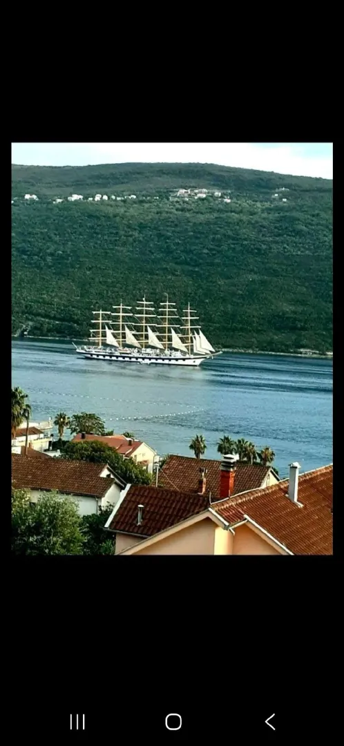 Izdavanje, jednosoban stan, 17m², Kumbor, Herceg Novi