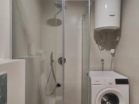 Izdavanje, dvosoban stan, 53m², City Kvart, Podgorica - image 9