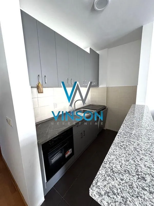Izdavanje, jednosoban stan, 55m², Centar, Novi Sad