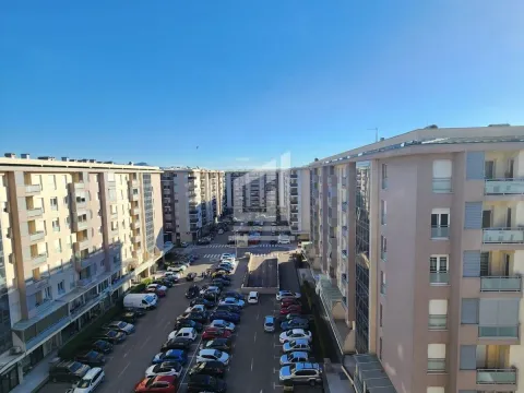 Prodaja, jednosoban stan, 43m², City Kvart, Podgorica - image 11