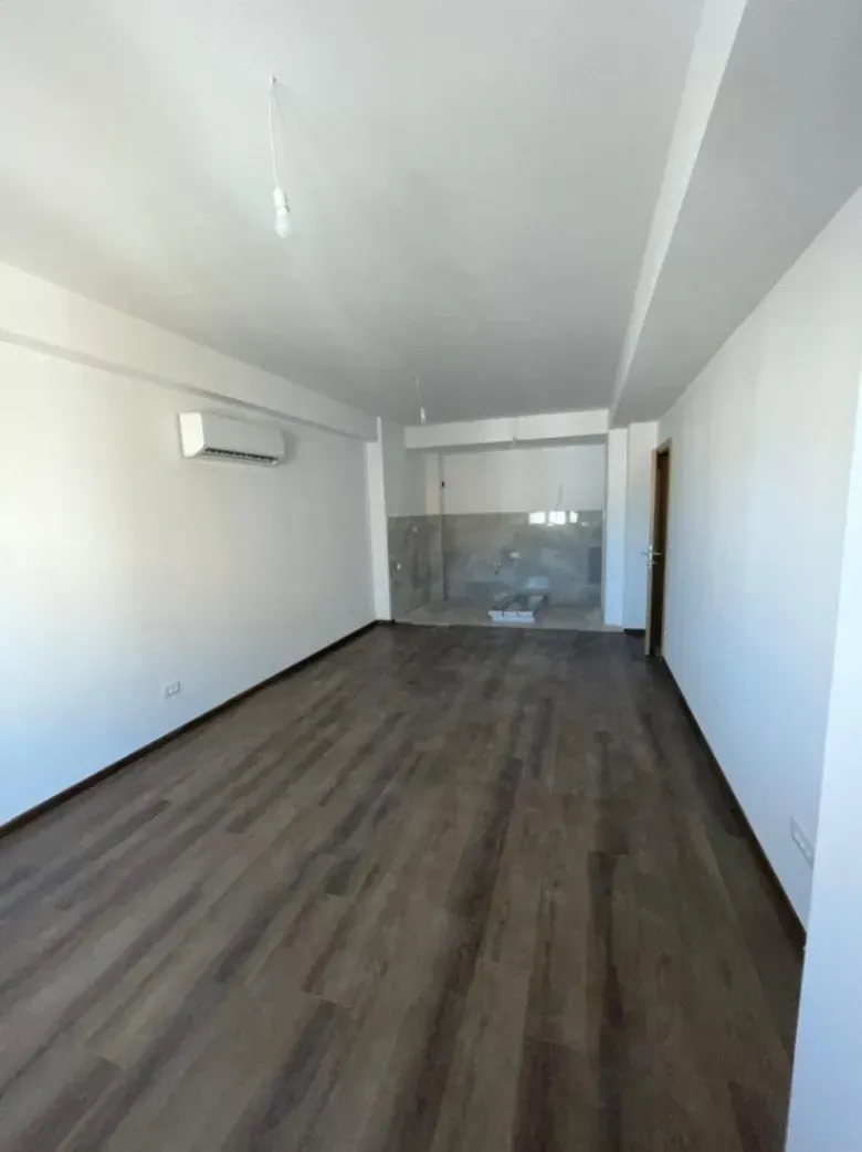 Prodaja, dvosoban stan, 80m², Pobrežje, Podgorica