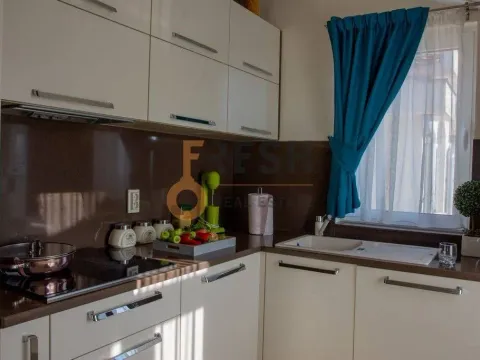 Prodaja, dvosoban stan, 80m², Kotor, Crna Gora - image 9