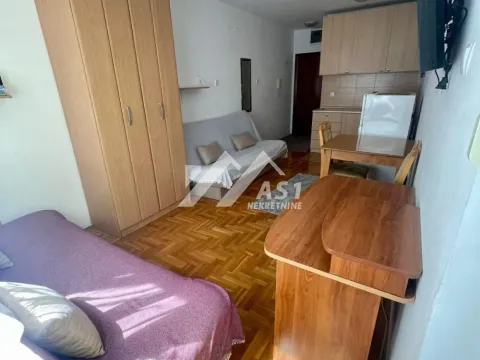 Izdavanje, stan, 25m², Bulevar Oslobodjenja, Novi Sad Sve Podlokacije - image 3