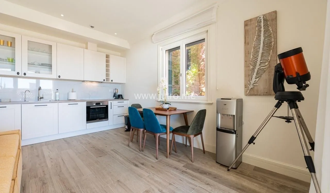 Prodaja, trosoban stan, 190m², Luštica Bay, Tivat