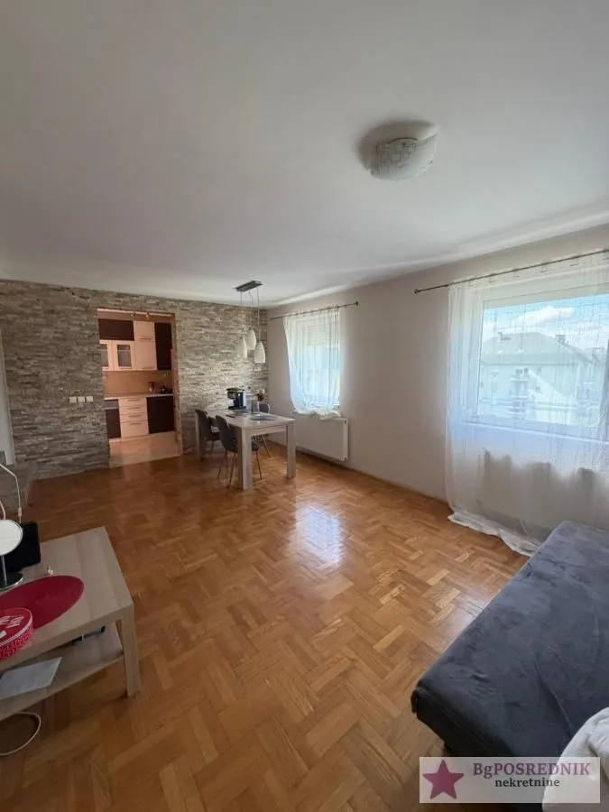 Sale, four bedroom apartment, 120m², Mladenovac, Beograd