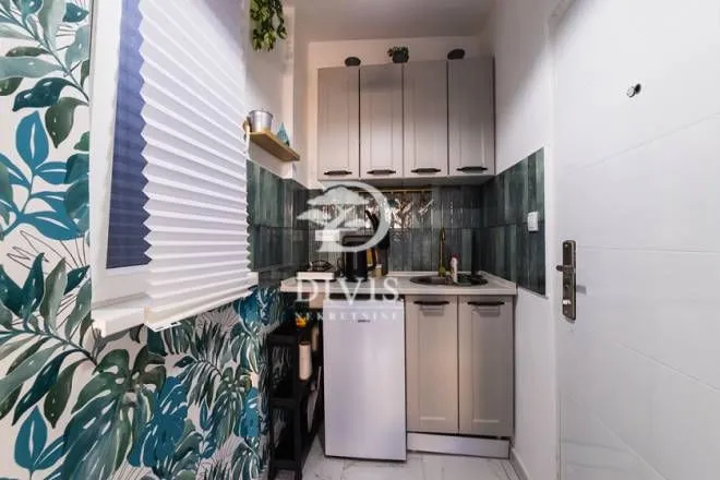 Sale, three bedroom apartment, 50m², Stari Grad, Beograd