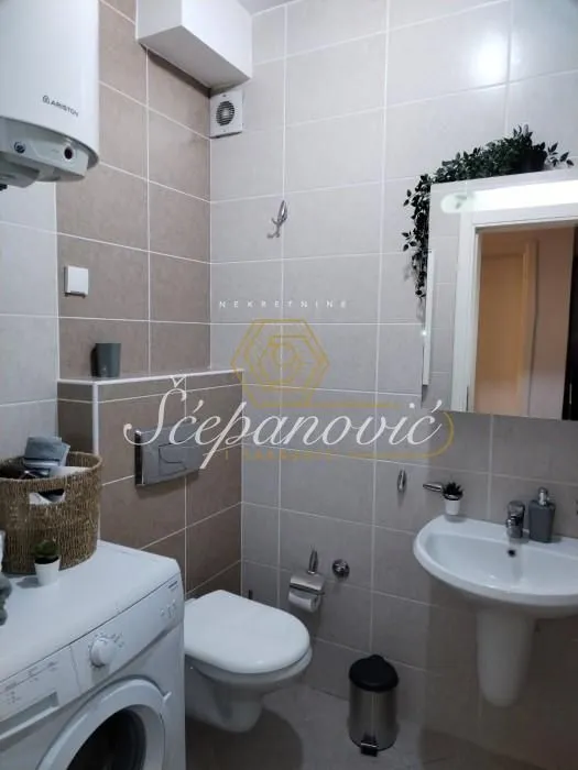 Prodaja, dvosoban stan, 51m², Centar, Novi Sad