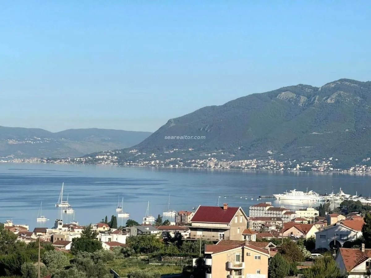 Prodaja, dvosoban stan, 97m², Tivat, Crna Gora