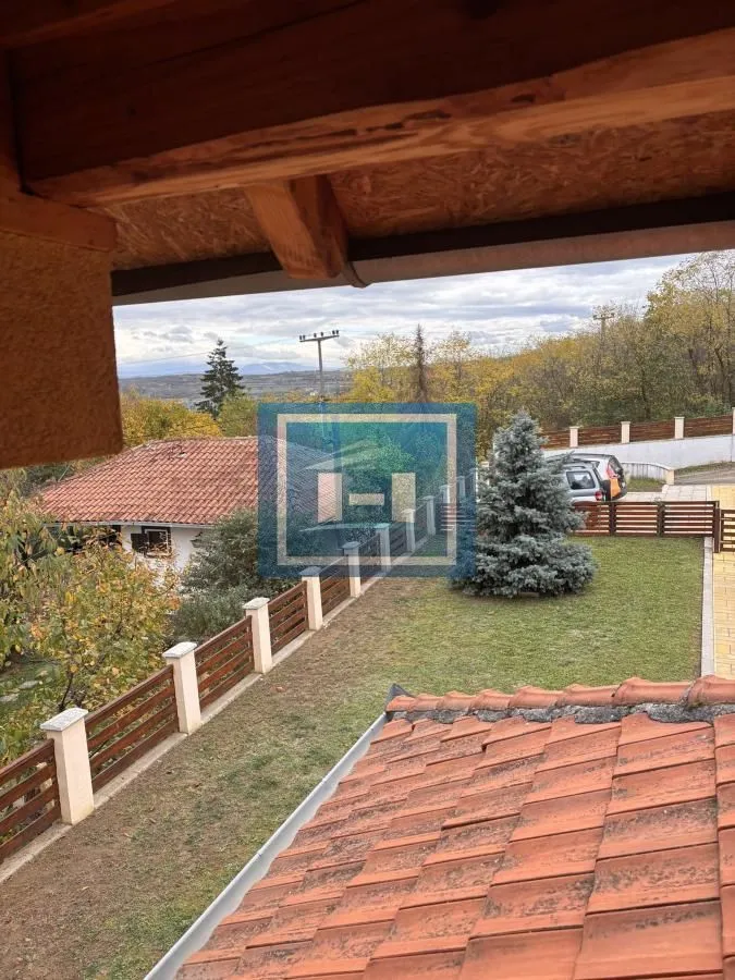 Prodaja, kuća, 220m², Đurđevo brdo, Jagodina