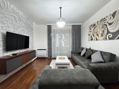 Izdavanje, dvosoban stan, 70m², Master Kvart, Podgorica - image 3