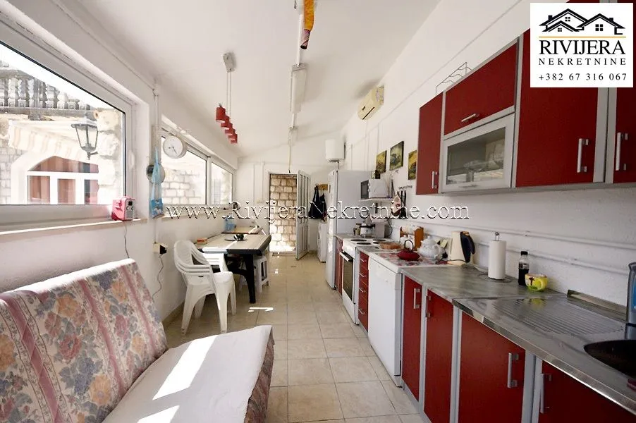 Prodaja, kuća, 234m², Baošići, Herceg Novi