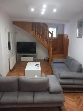 Izdavanje, dvosoban stan, 85m², Gorica C, Podgorica - image 11
