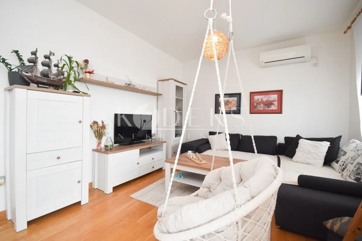 Izdavanje, jednosoban stan, 50m², City Kvart, Podgorica