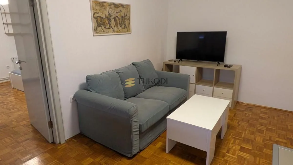 Rent, one bedroom apartment, 45m², Zemun Centar, Zemun Sve Podlokacije