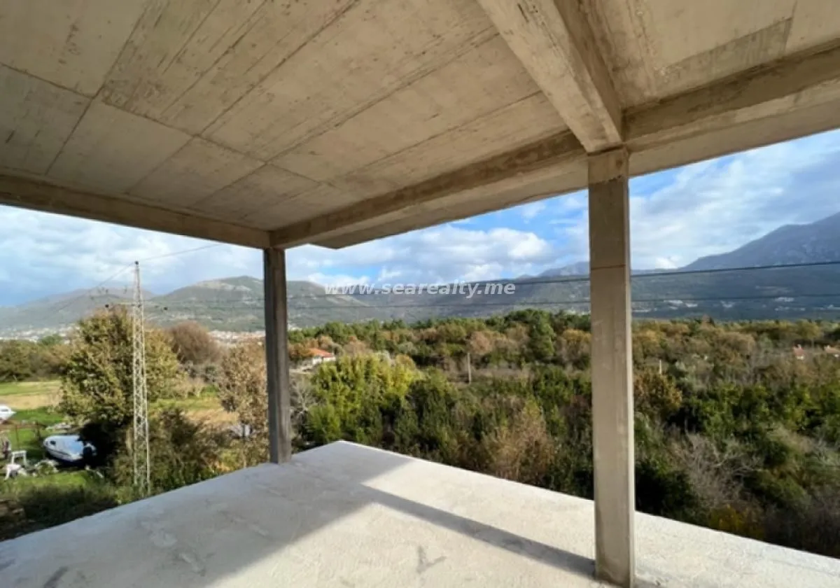 Prodaja, jednosoban stan, 71m², Tivat, Crna Gora