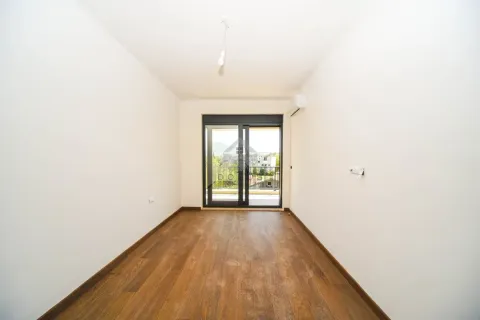 Prodaja, jednosoban stan, 52m², Zagorič, Podgorica - image 4