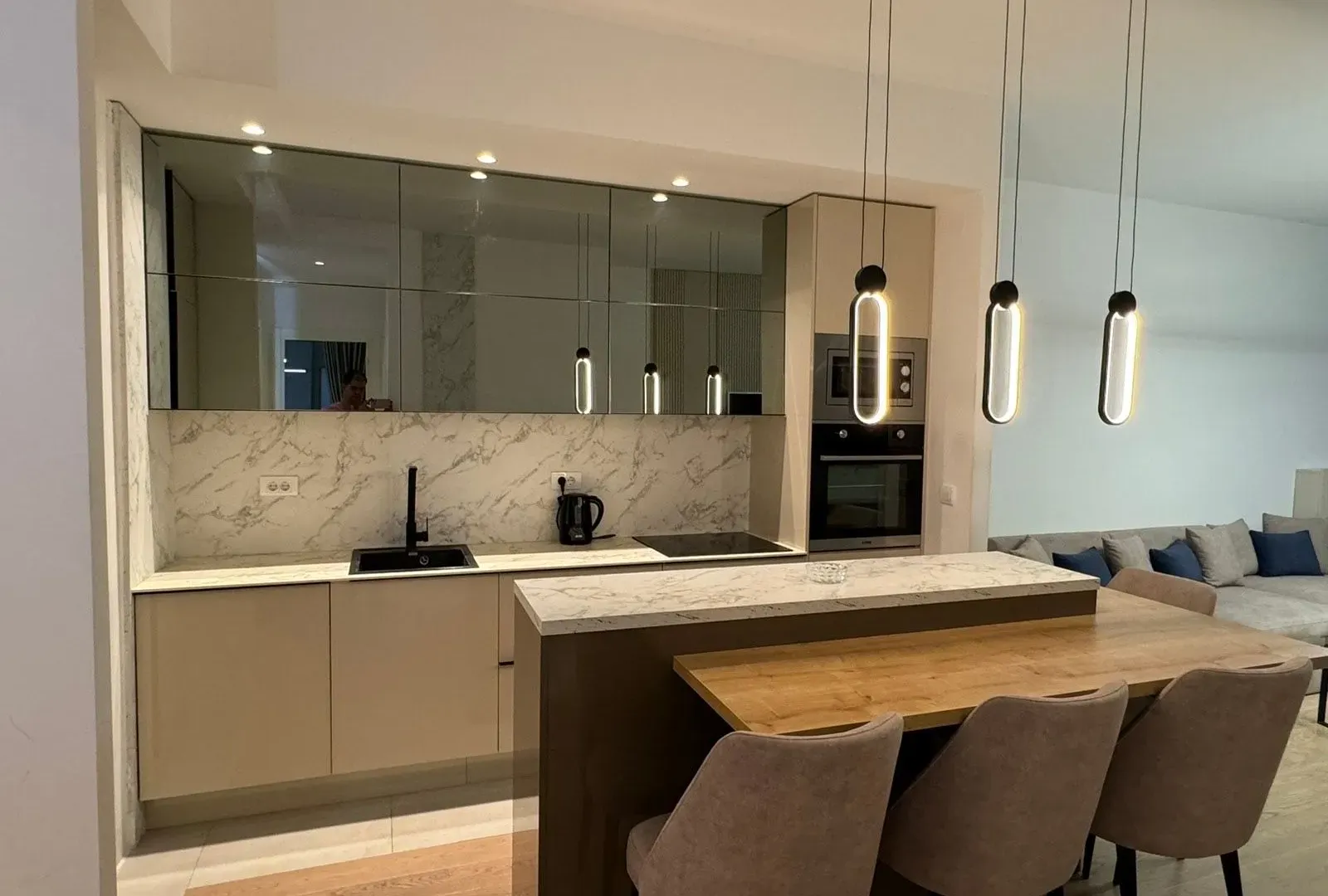 Sale, three bedroom apartment, 81m², Beograd Na Vodi, Beograd