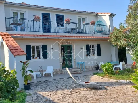 Prodaja, kuća, 132m², Tivat, Crna Gora - image 2