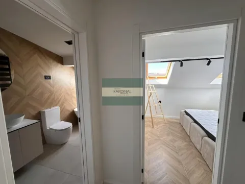 Izdavanje, četvorosoban stan, 100m², Centar, Kragujevac - image 21