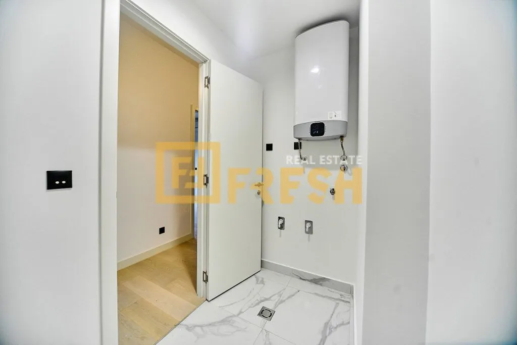 Prodaja, trosoban stan, 149m², Krivi Most, Podgorica
