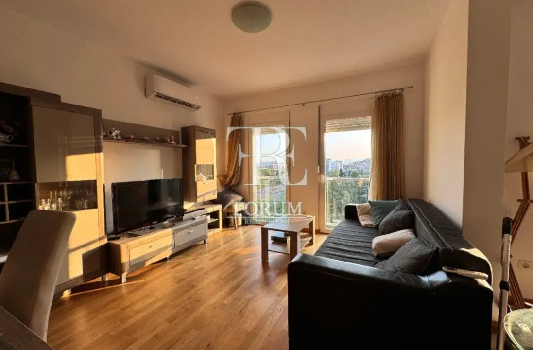 Izdavanje, trosoban stan, 96m², Zagorič, Podgorica