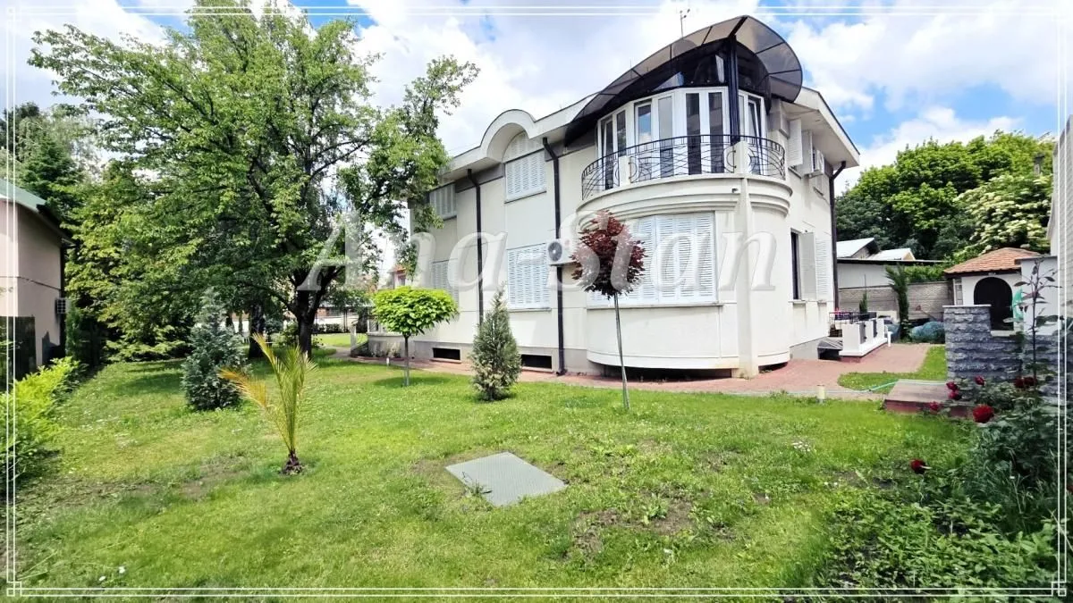 Rent, house, 290m², Voždovac Sve Podlokacije, Beograd