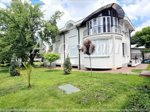 Rent, house, 290m², Voždovac Sve Podlokacije, Beograd - image 38