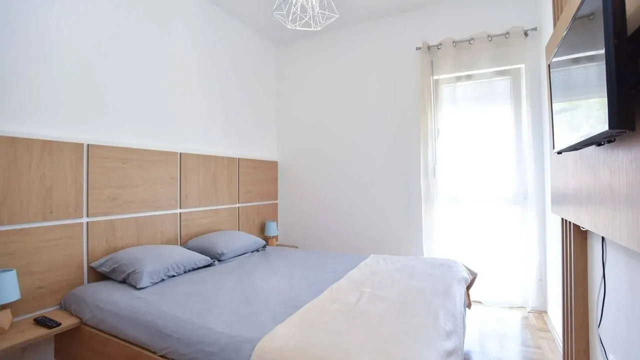 Rent, two bedroom apartment, 42m², Golubovina, Budva