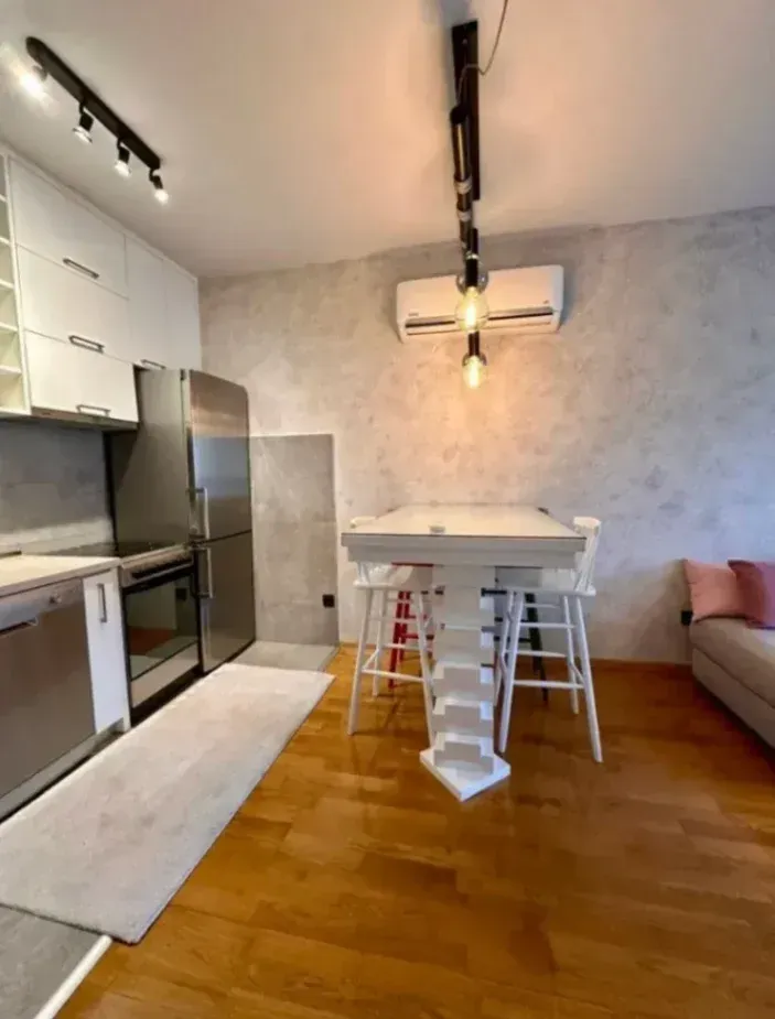 Izdavanje, dvosoban stan, 60m², Ljubović, Podgorica