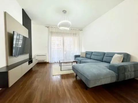 Izdavanje, dvosoban stan, 70m², Master Kvart, Podgorica - image 5