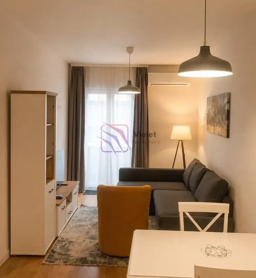 Izdavanje, jednosoban stan, 43m², Central Point, Podgorica