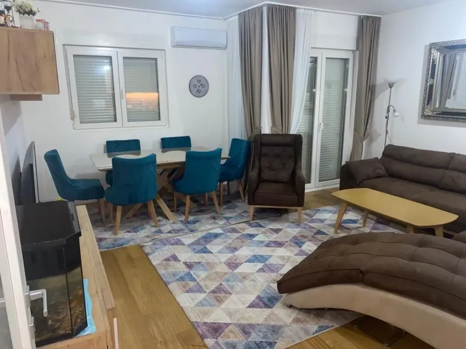 Sale, two bedroom apartment, 71m², Central Point, Podgorica