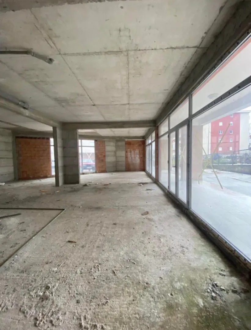 Rent, office space, 90m², Ljubović, Podgorica