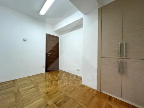 Izdavanje, dvosoban stan, 82m², City Kvart, Podgorica - image 7
