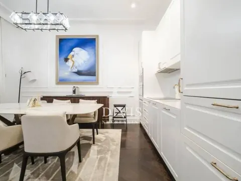 Izdavanje, trosoban stan, 102m², Stari Grad, Beograd - image 6