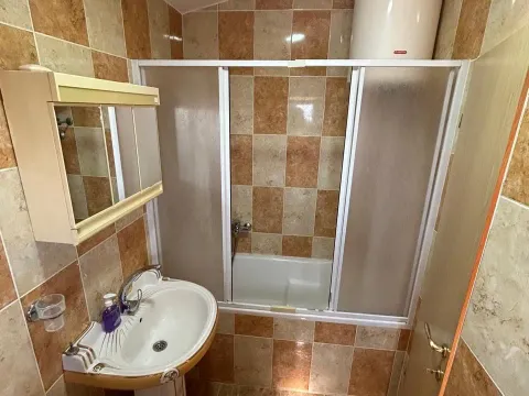 Izdavanje, kuća, 67m², Ilino, Bar - image 2