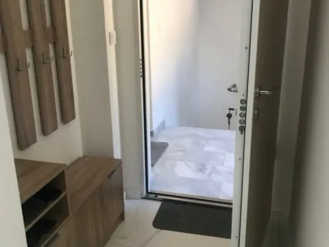 Izdavanje, dvosoban stan, 50m², Dubovica, Budva - image 6