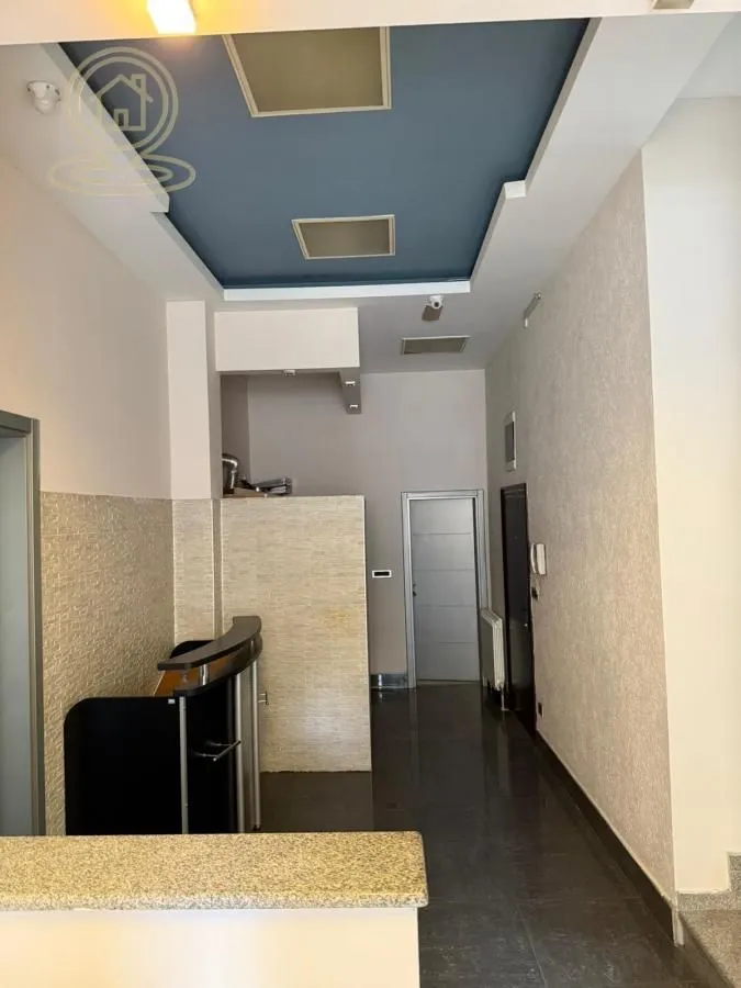 Rent, office space, 145m², Južni Bulevar, Vračar Sve Podlokacije